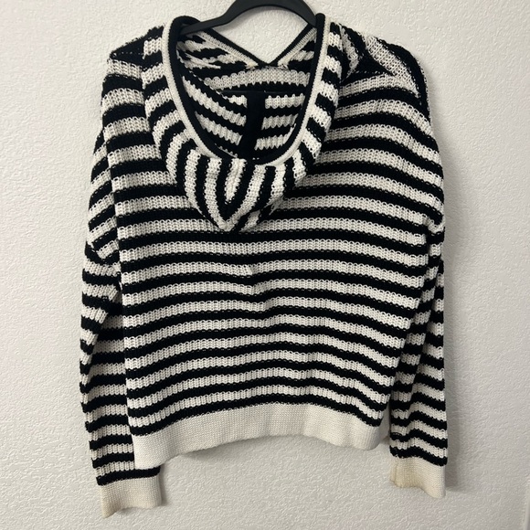 Workshop Republic black & white hooded sweater womens size large - Picture 6 of 6